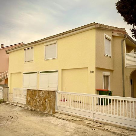 Casa Mare Rtina Garten Zwei Baeder Eg Екстер'єр фото
